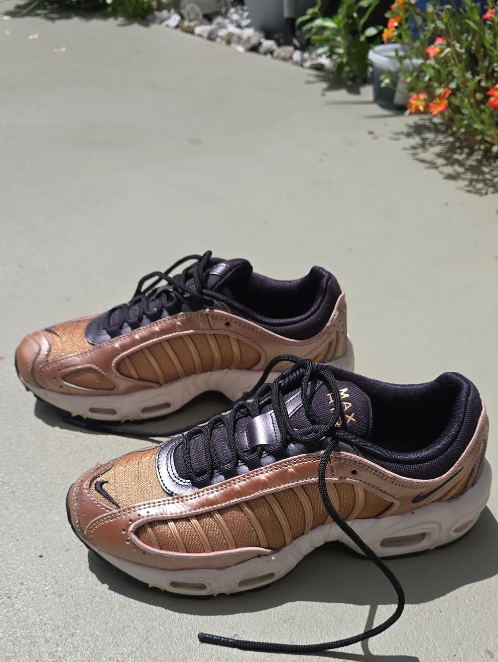 Nike Air Max Tailwind 4 Metallic Rose Gold